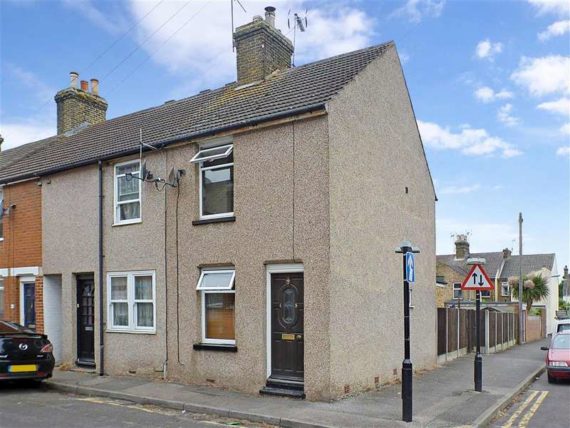 3 Bedroom End of Ter...